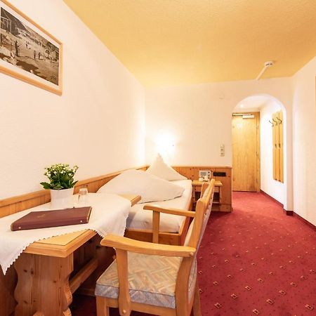 Hotel Garni Tyola Ischgl Exterior photo