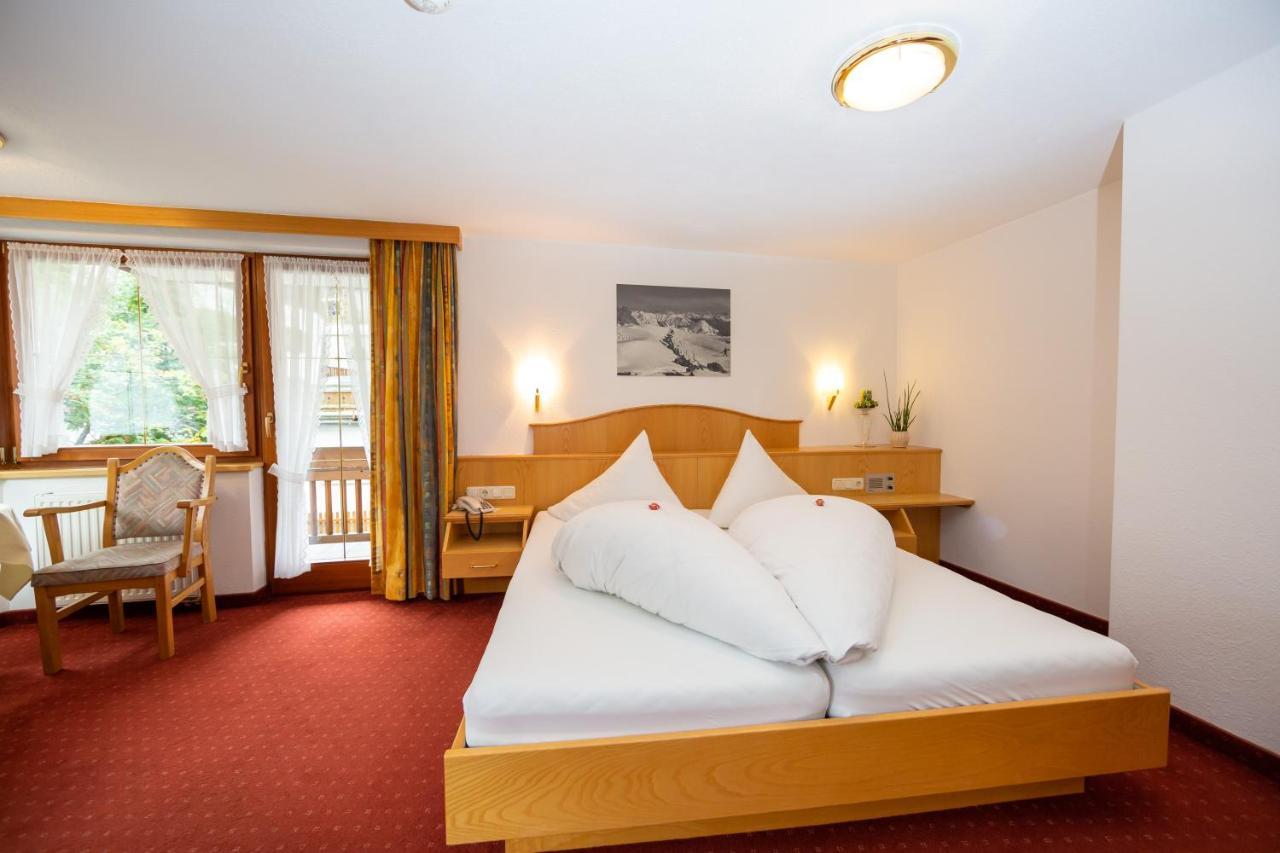 Hotel Garni Tyola Ischgl Exterior photo