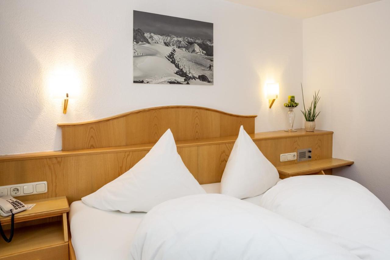 Hotel Garni Tyola Ischgl Exterior photo